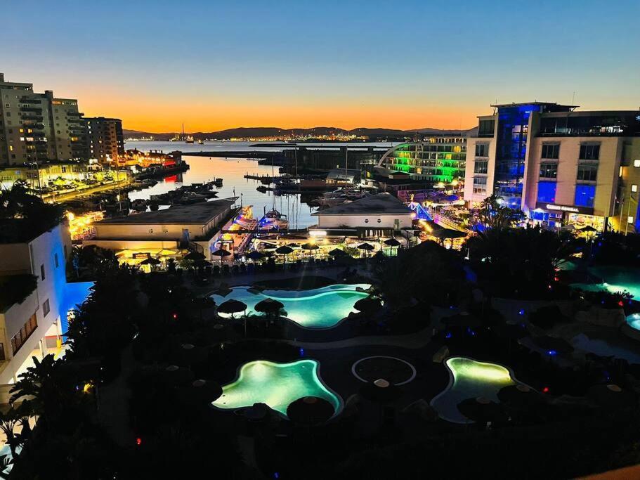 The Rock Retreat - Gibraltar Apartment Екстериор снимка