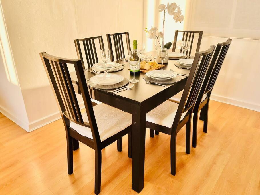 The Rock Retreat - Gibraltar Apartment Екстериор снимка