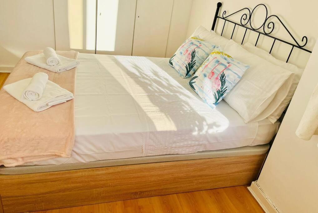 The Rock Retreat - Gibraltar Apartment Екстериор снимка