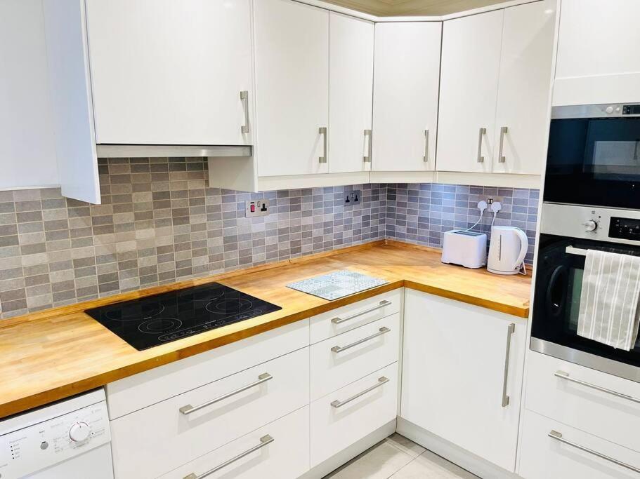 The Rock Retreat - Gibraltar Apartment Екстериор снимка